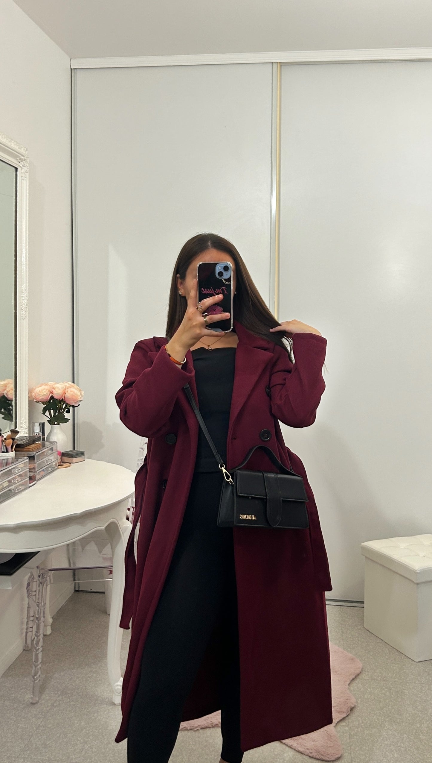 Manteau long bordeaux avec ceinture