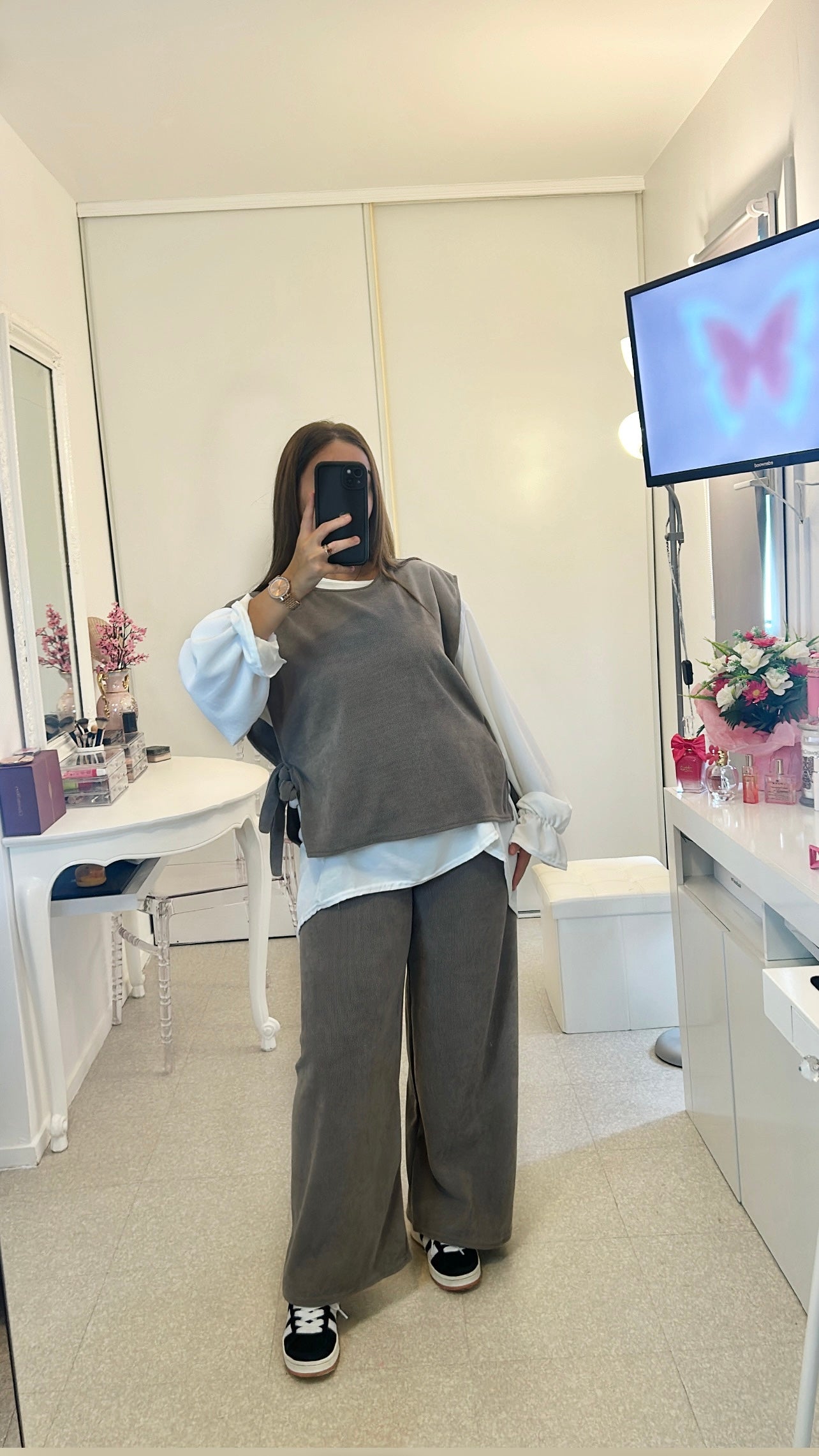 Ensemble long gris gilet chemise et pantalon