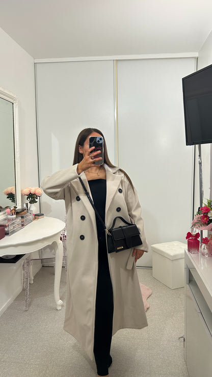 Manteau long beige avec ceinture