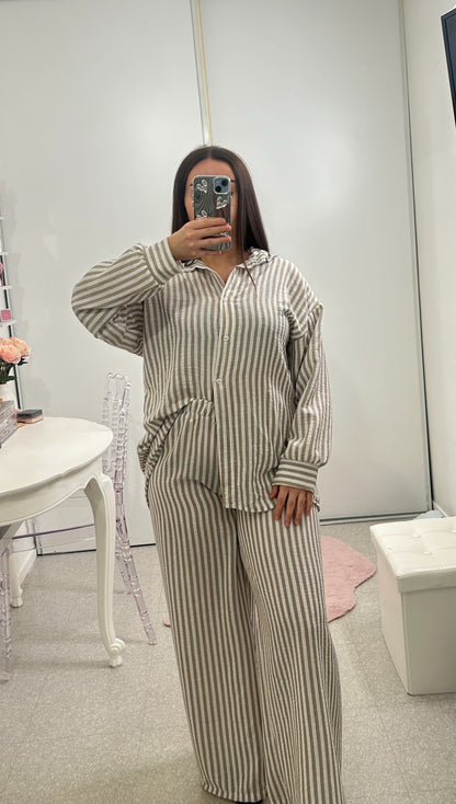 Ensemble chemise à rayures