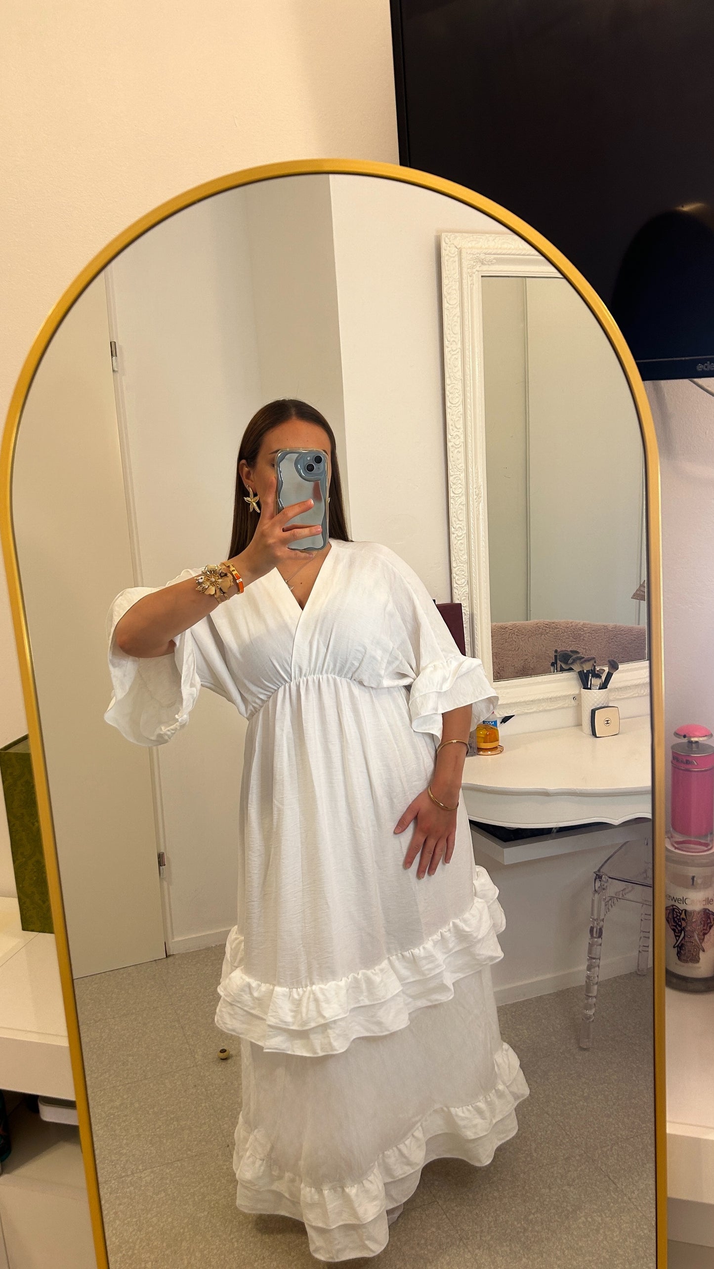 Robe longue à froufrou blanche