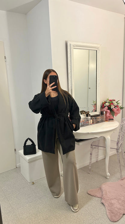 Manteau mi long noir avec ceinture