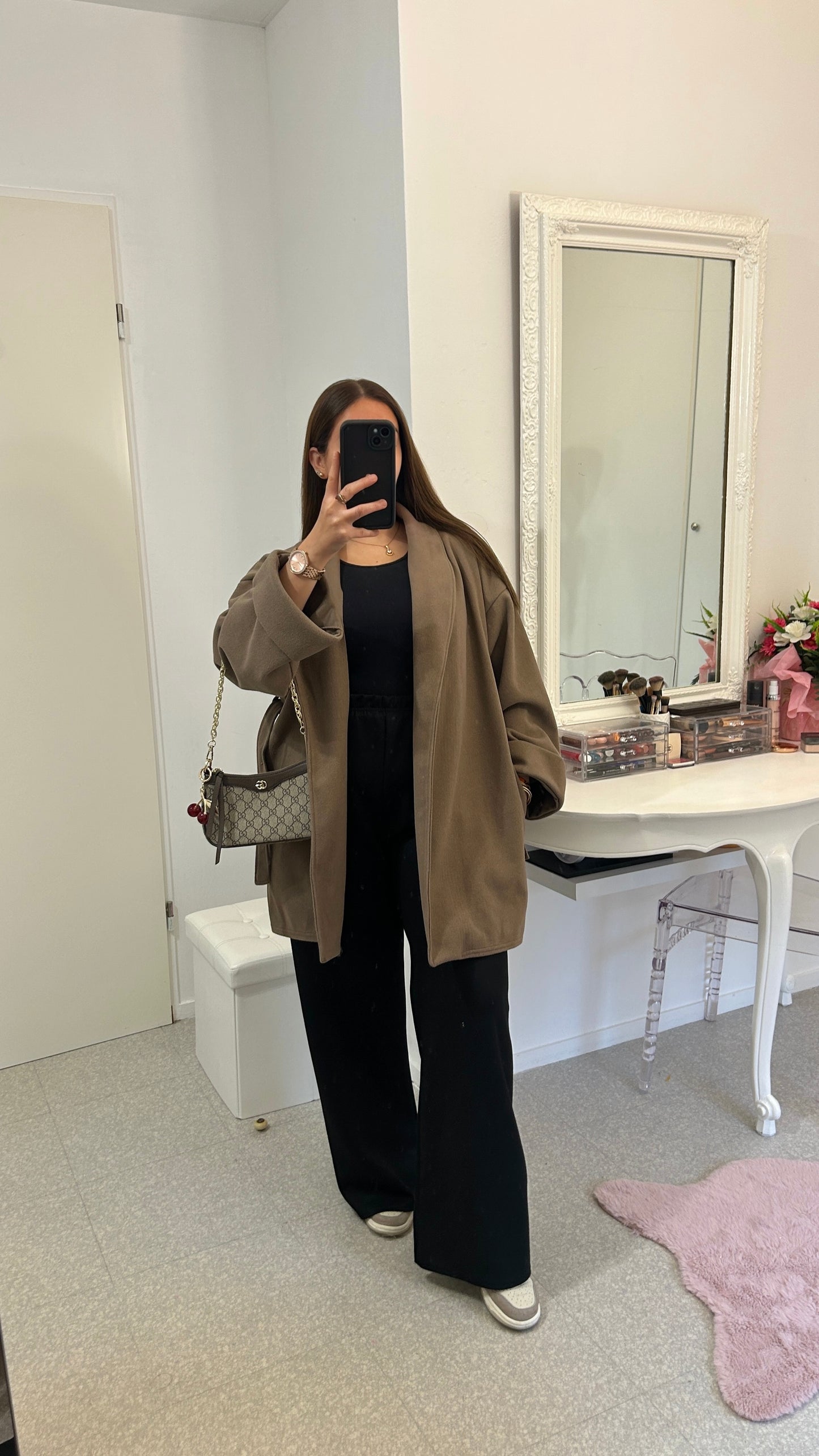 Manteau mi long marron avec ceinture