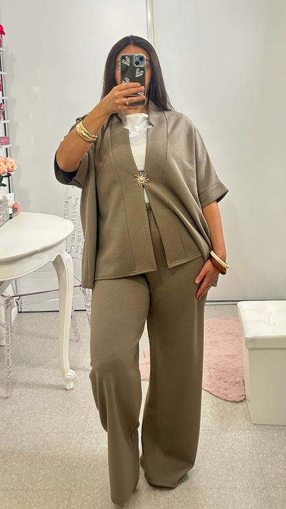 Ensemble t-shirt avec broche
