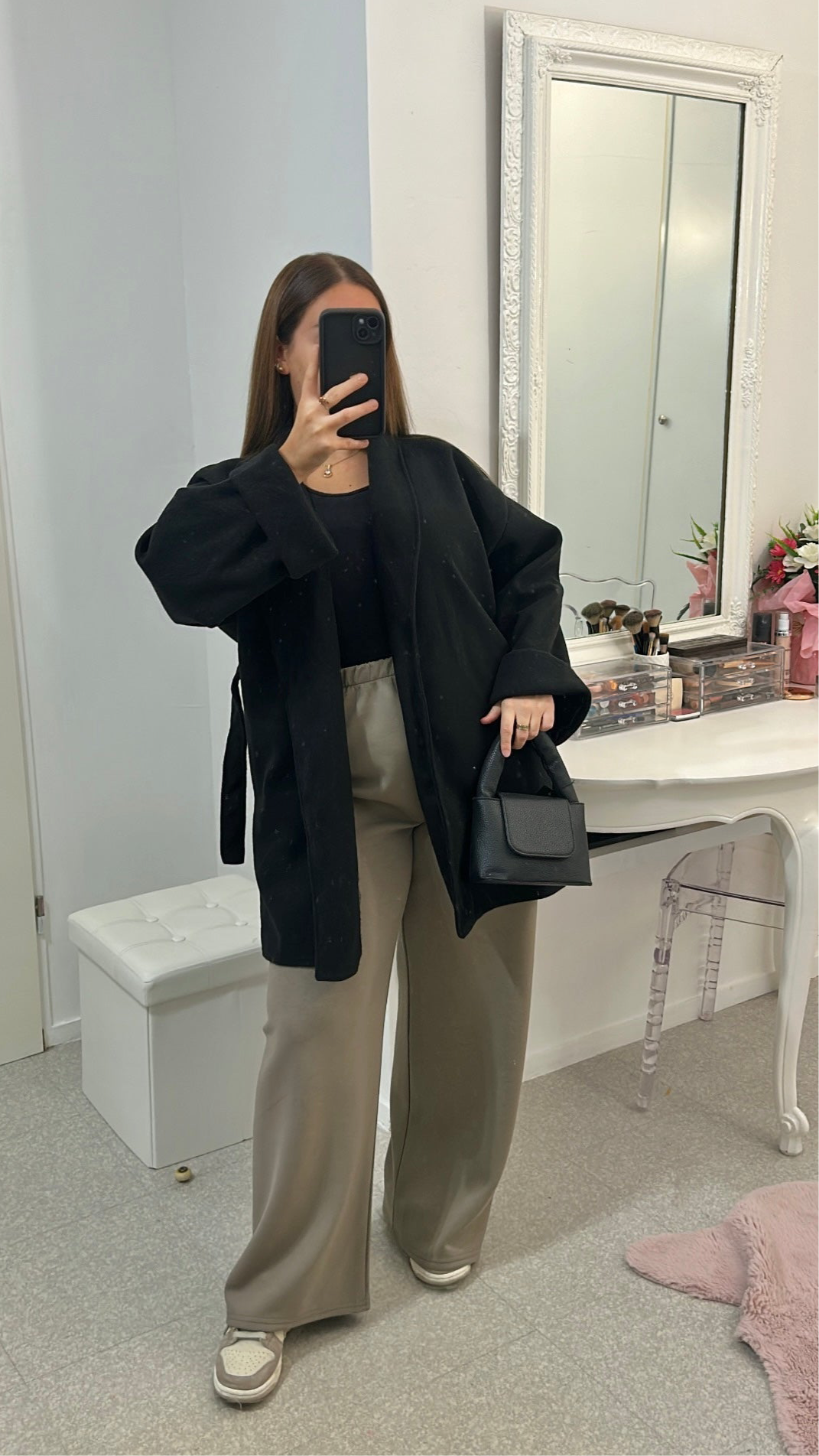 Manteau mi long noir avec ceinture 