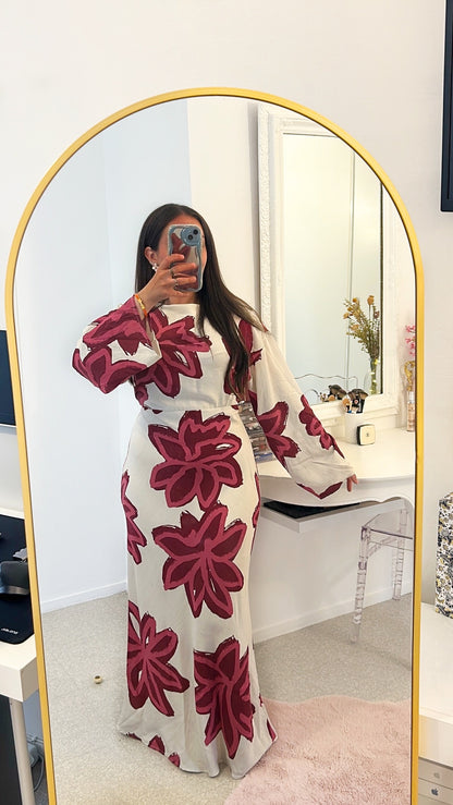 Robe longue à fleurs bordeaux