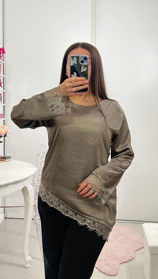brown knit sleeveless sweater