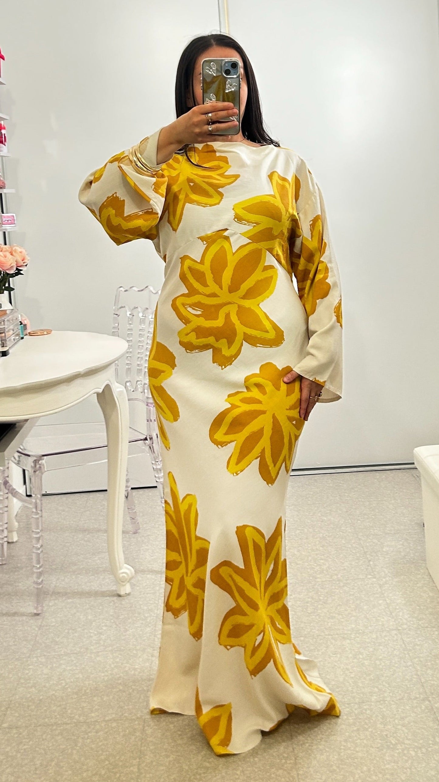 Vestido largo con estampado floral burdeos