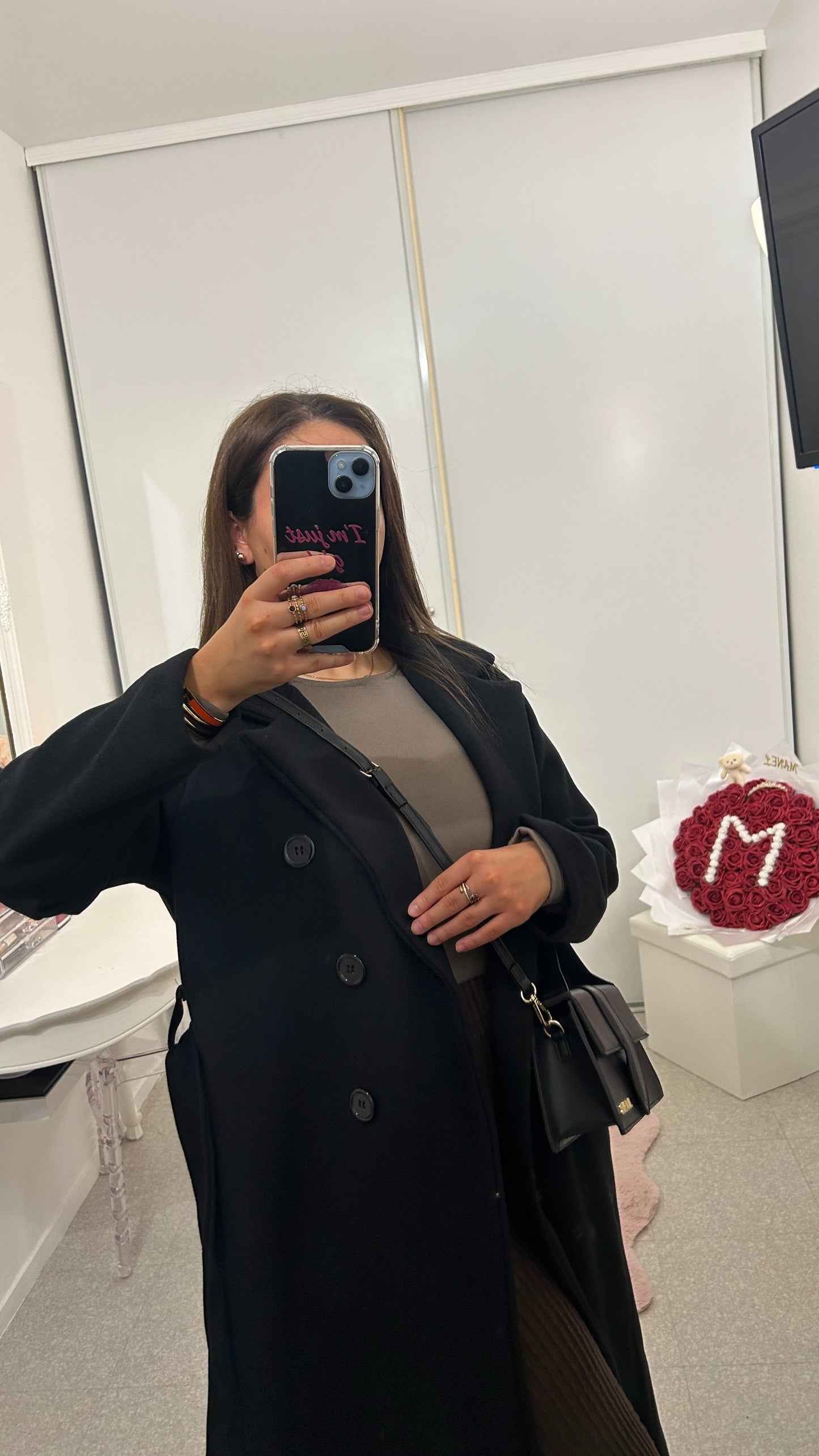 Manteau long noir avec ceinture