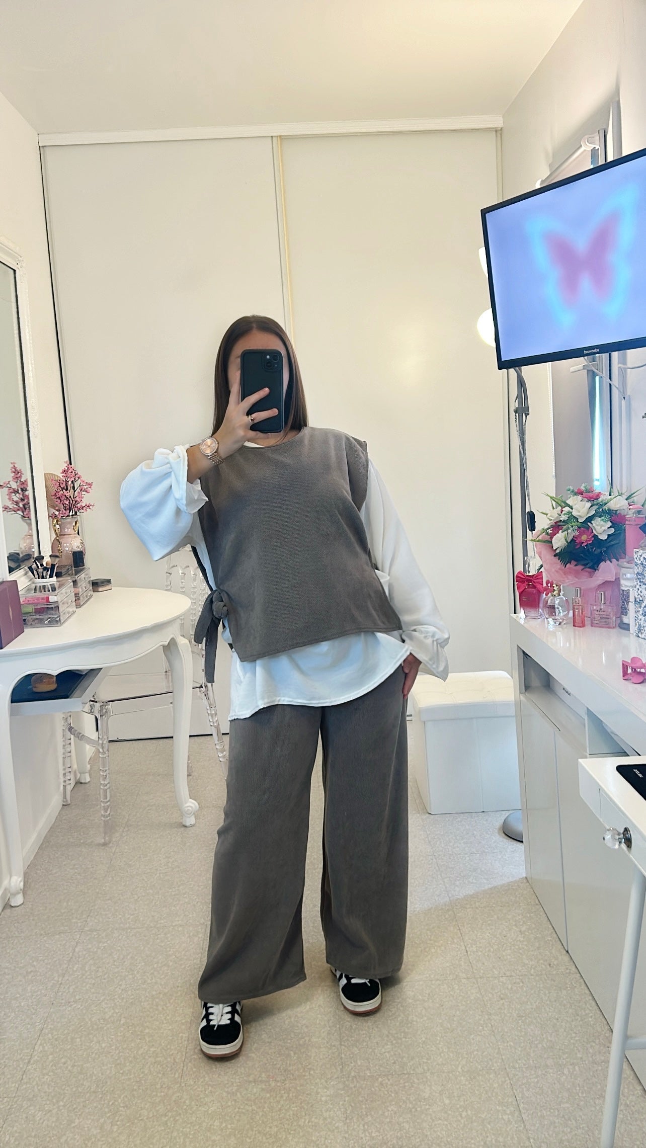 Ensemble long gris gilet chemise et pantalon