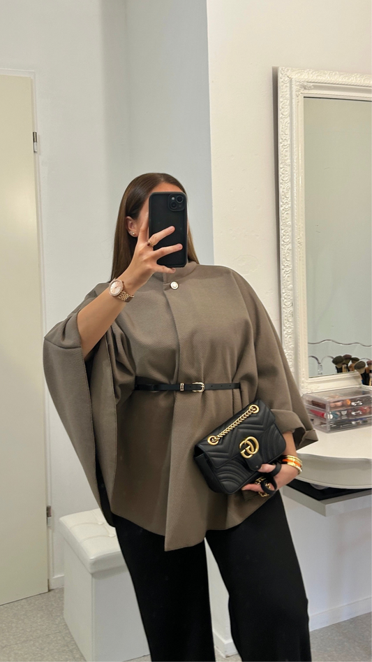 Manteau cape taupe avec ceinture