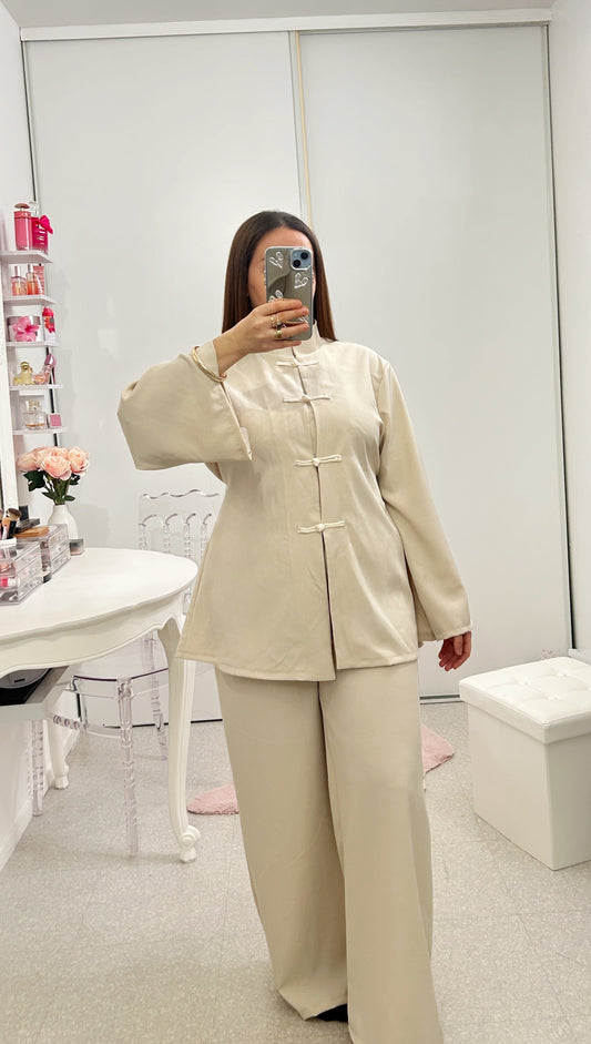 Ensemble long asiatique