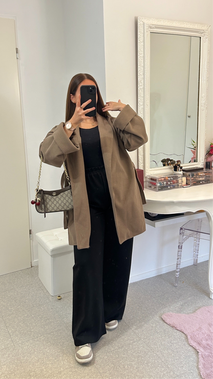 Manteau mi long marron avec ceinture